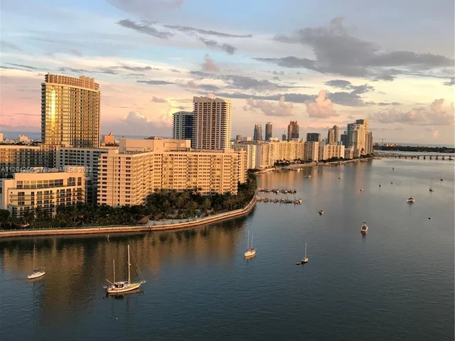 11 Island Ave # 8, Miami Beach FL 33139
