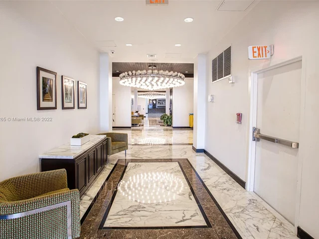 11 Island Ave # 8, Miami Beach FL 33139