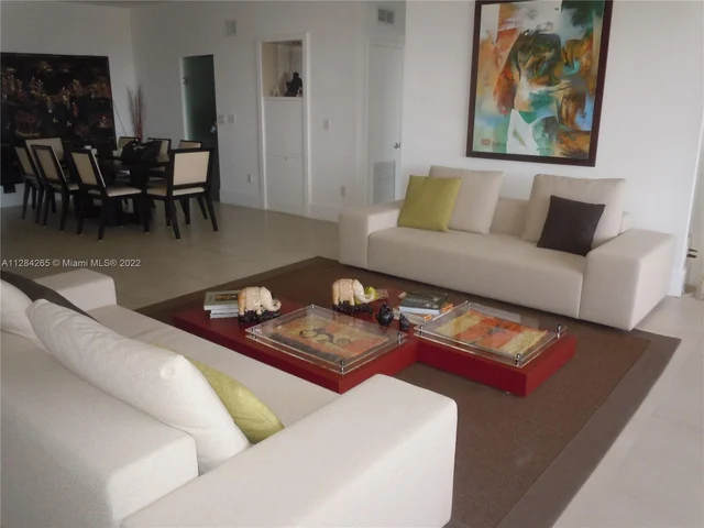 11 Island Ave # 8, Miami Beach FL 33139