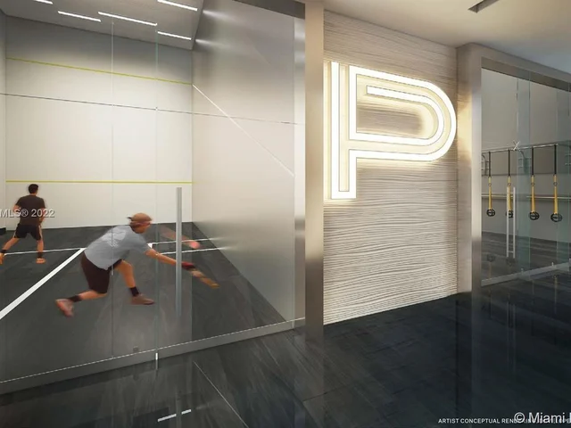 851 NE 1ST AVE # 4911, Miami FL 33132