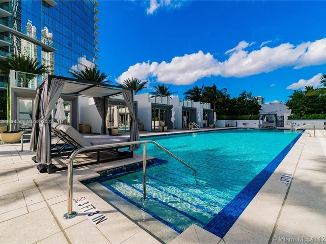 851 NE 1ST AVE # 4911, Miami FL 33132