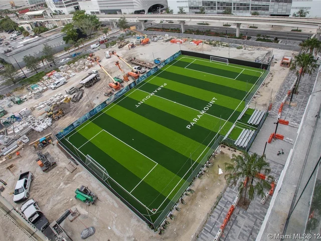 851 NE 1ST AVE # 4911, Miami FL 33132