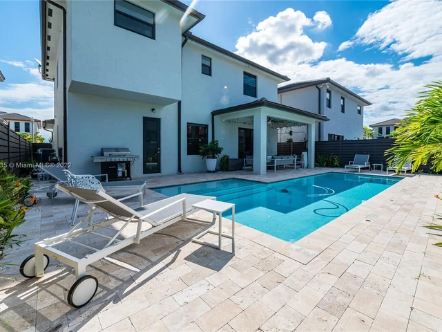 15822 NW 87th Ct, Miami Lakes FL 33018