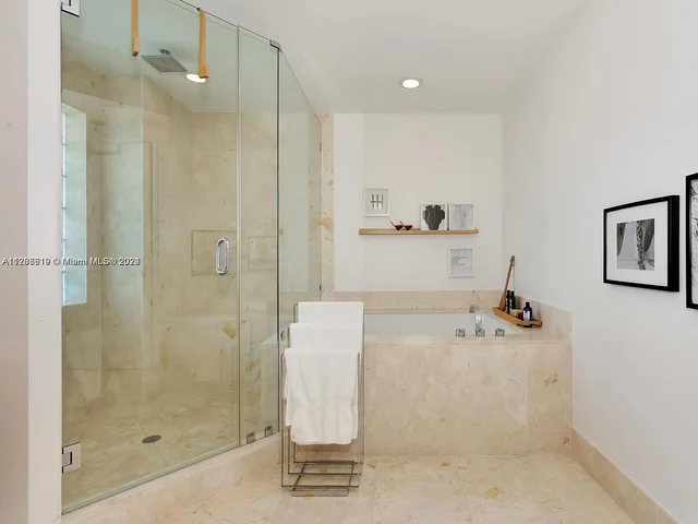 2711 S Ocean Dr # 1206, Hollywood FL 33019