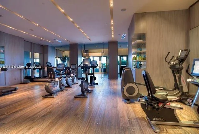 2711 S Ocean Dr # 1206, Hollywood FL 33019