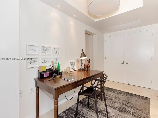 2711 S Ocean Dr # 1206, Hollywood FL 33019