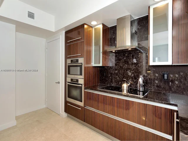 2711 S Ocean Dr # 1206, Hollywood FL 33019