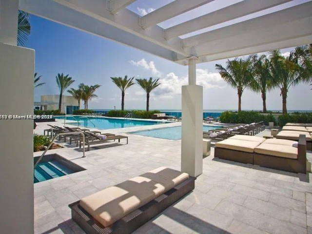 2711 S Ocean Dr # 1206, Hollywood FL 33019