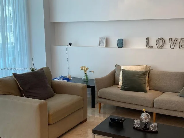 2711 S Ocean Dr # 1206, Hollywood FL 33019