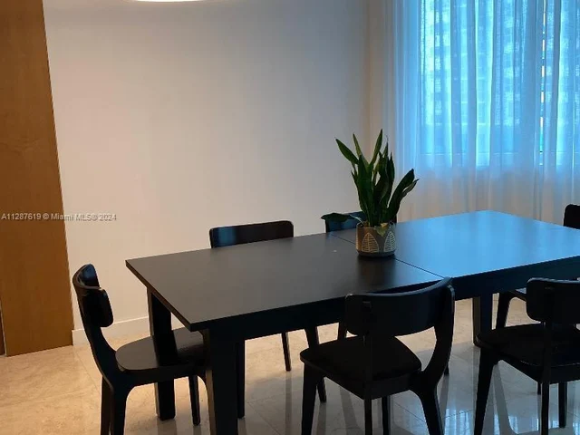 2711 S Ocean Dr # 1206, Hollywood FL 33019