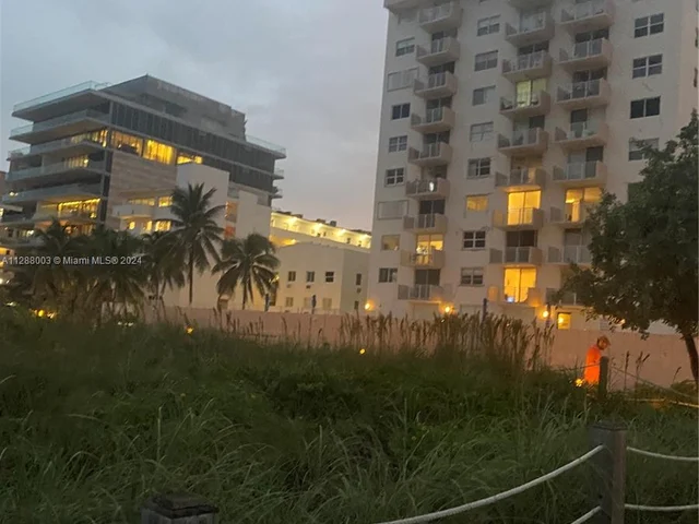 345 Ocean Dr # 307, Miami Beach FL 33139