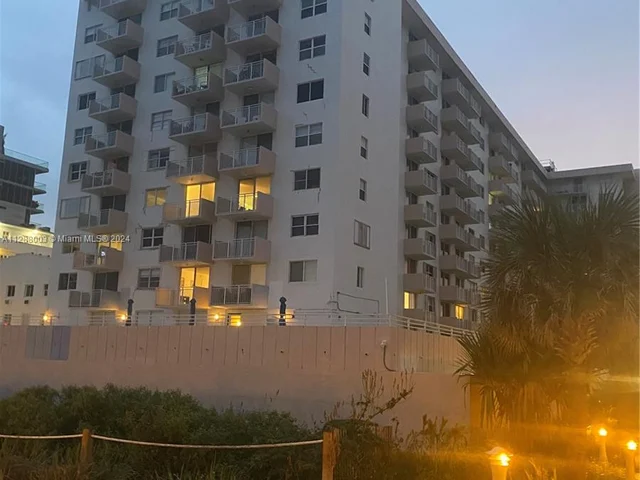 345 Ocean Dr # 307, Miami Beach FL 33139