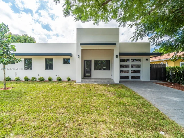 180 SW 50th Ave, Miami FL 33134