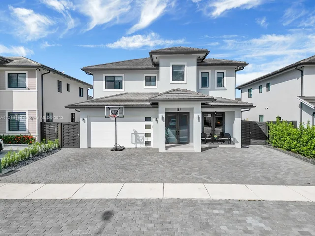 2062 SW 145th Ave, Miami FL 33175