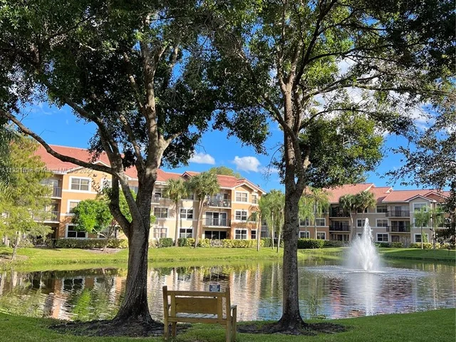 8721 Wiles Rd # 306, Coral Springs FL 33067