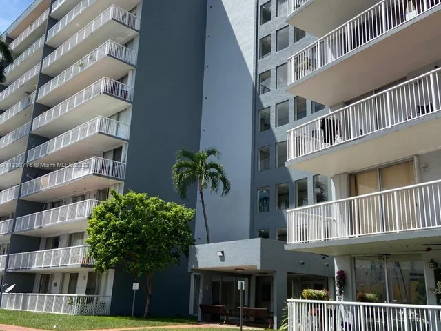 1800 NW 24th Ave # 614, Miami FL 33125
