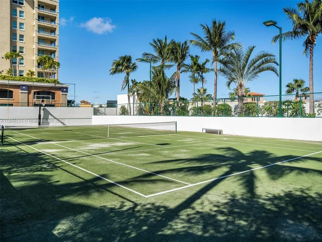 1000 S Pointe Dr # 2503, Miami Beach FL 33139