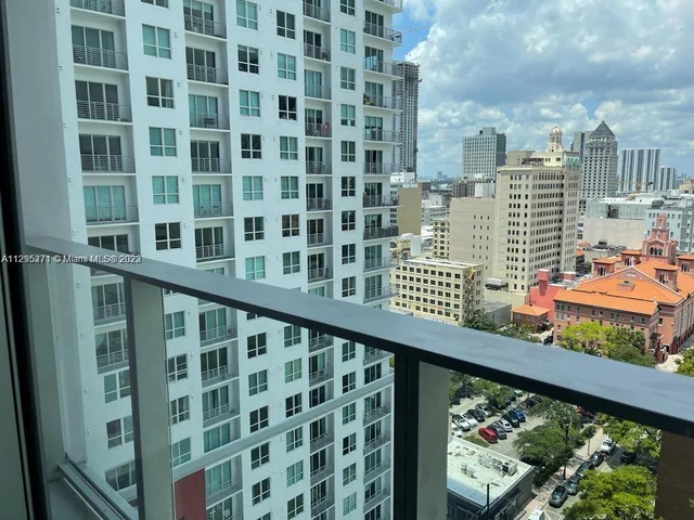 227 NE 2nd Street # 1704, Miami FL 33132