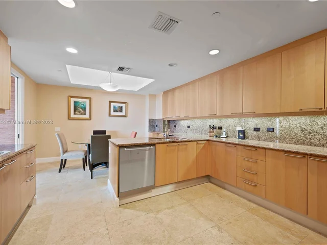 7464 Fisher Island Dr # 7464, Miami Beach FL 33109