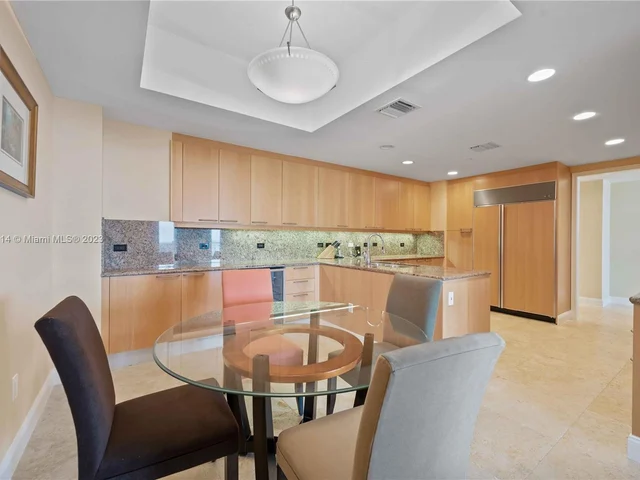 7464 Fisher Island Dr # 7464, Miami Beach FL 33109