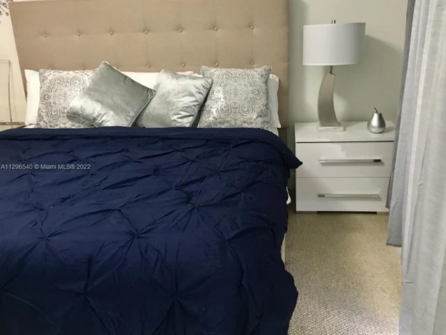 1750 N Bayshore Dr # 1605, Miami FL 33132