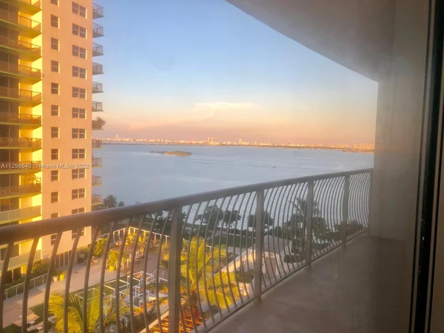1750 N Bayshore Dr # 1605, Miami FL 33132