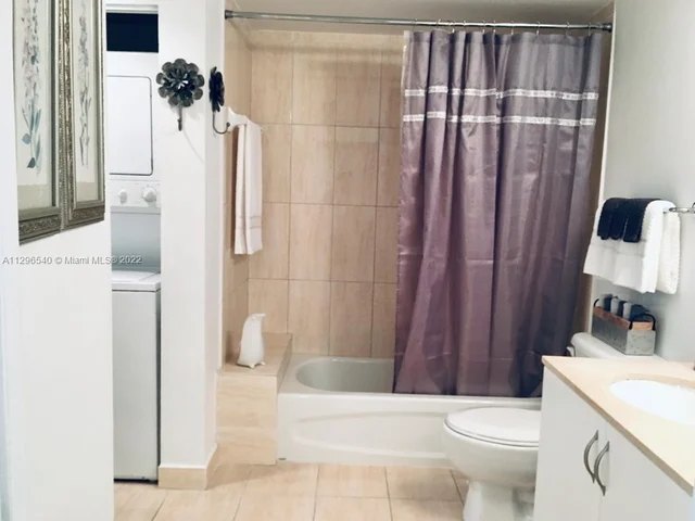 1750 N Bayshore Dr # 1605, Miami FL 33132