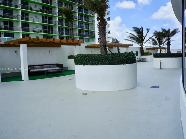 1750 N Bayshore Dr # 1605, Miami FL 33132