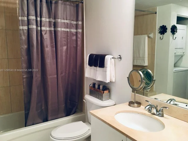 1750 N Bayshore Dr # 1605, Miami FL 33132