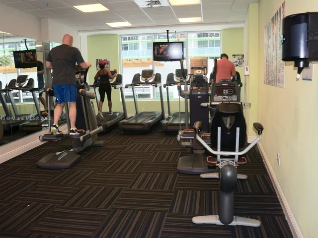 1750 N Bayshore Dr # 1605, Miami FL 33132