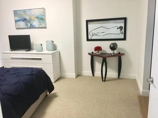 1750 N Bayshore Dr # 1605, Miami FL 33132