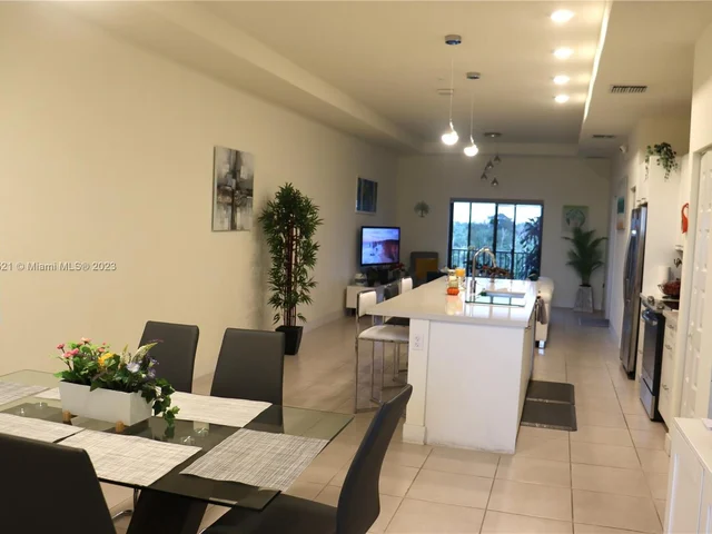 8031 NW 104th Ave # 36, Doral FL 33178