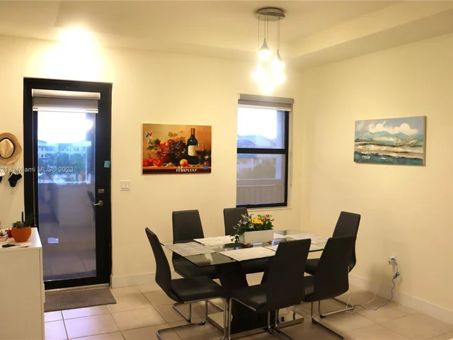 8031 NW 104th Ave # 36, Doral FL 33178