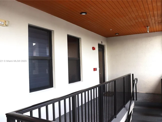 8031 NW 104th Ave # 36, Doral FL 33178