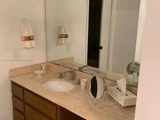251 Crandon Blvd # 929, Key Biscayne FL 33149