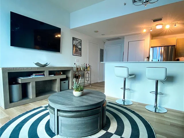 350 NE 24th St # 712, Miami FL 33137