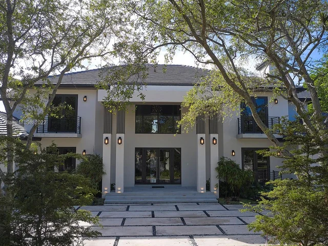 11200 SW 60th Ave, Pinecrest FL 33156