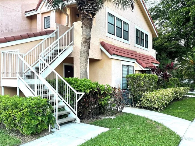 15551 SW 104th Ter # 826, Miami FL 33196