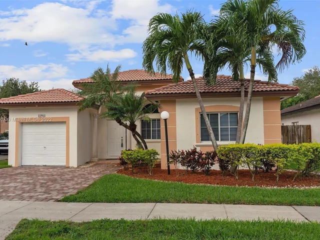 22962 SW 113th Pl, Miami FL 33170