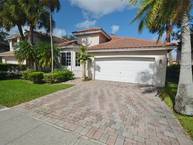 9903 NW 20th St, Pembroke Pines FL 33024