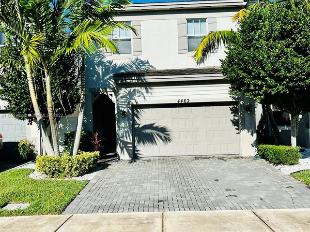4463 NW 48th Ter, Tamarac FL 33319