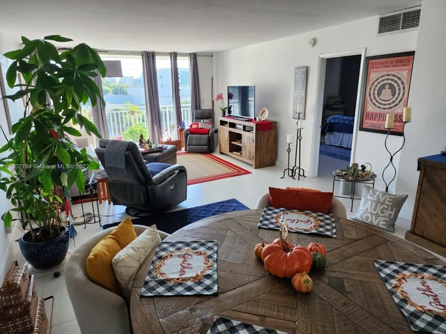 9500 W Bay Harbor Dr # 4F, Bay Harbor Islands FL 33154