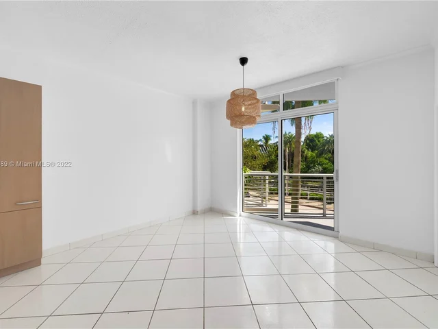 2001 Meridian Ave # 304, Miami Beach FL 33139