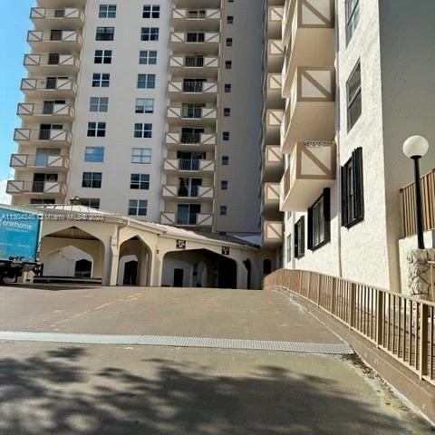 1865 S Ocean Dr # 3N, Hallandale Beach FL 33009