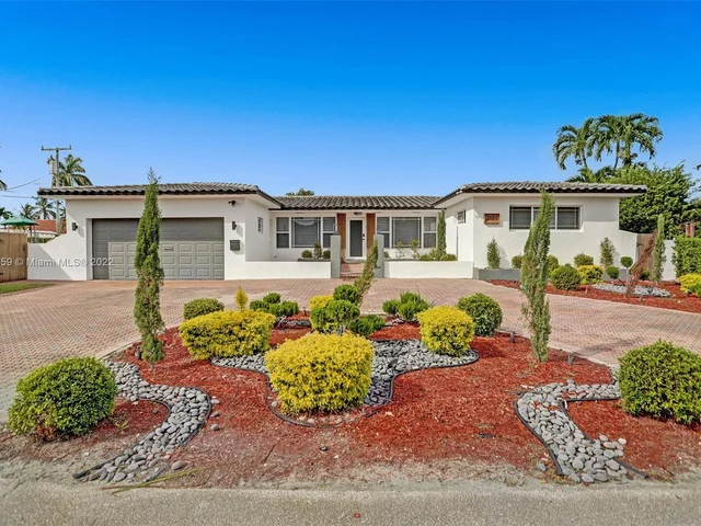 3101 NE 164th St # 0, North Miami Beach FL 33160