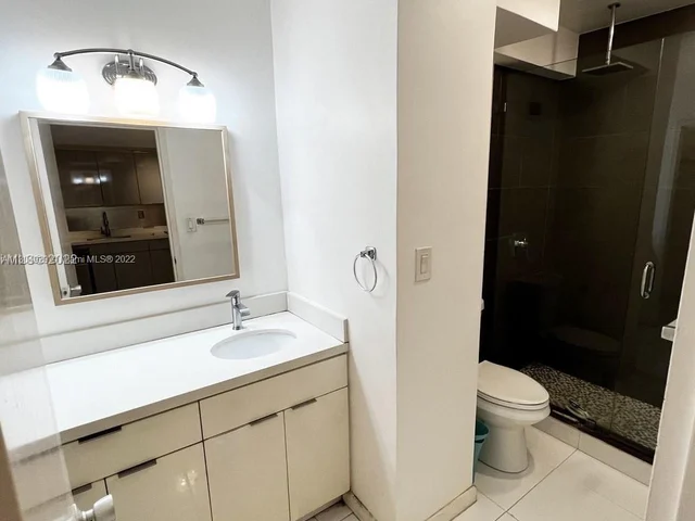 100 Lincoln Rd # 424, Miami Beach FL 33139