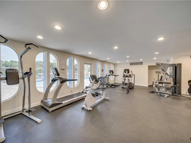 300 Diplomat Pkwy # 604, Hallandale Beach FL 33009