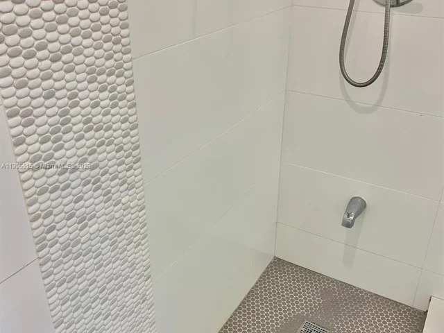 300 Diplomat Pkwy # 604, Hallandale Beach FL 33009