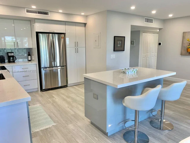 300 Diplomat Pkwy # 604, Hallandale Beach FL 33009