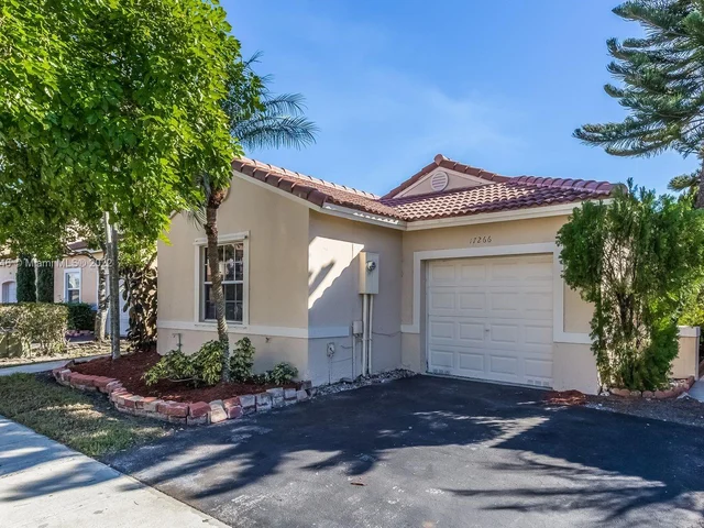 17266 NW 8th St, Pembroke Pines FL 33029